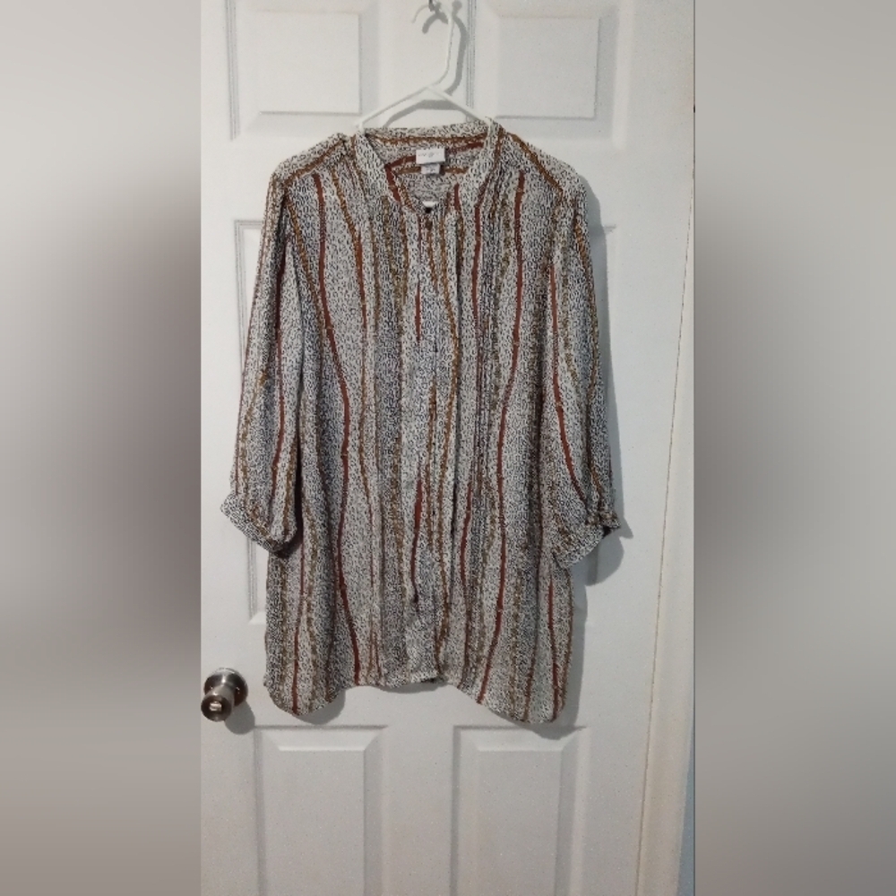 Jaclyn Smith vintage 3/4 sleeve button up tunic. Size XL